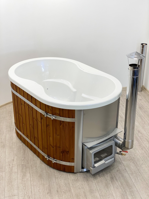 Hot Tub Acryl Ofurio 160x100 cm mit integrierten Ofen