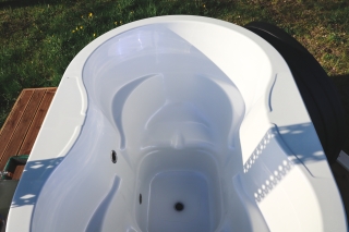 Hot Tub Acryl Ofurio 160x100 cm mit externen Ofen